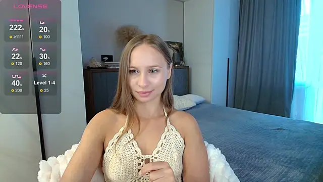 Snapshot of Mad1en chatting on November 23, 4:44 am Mad1en online show from November 23, 4:44 am