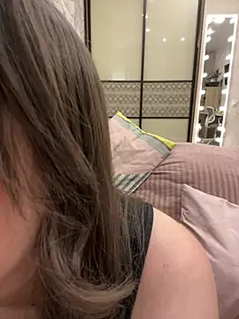 AnnaBri online show from February 5, 1:34 am