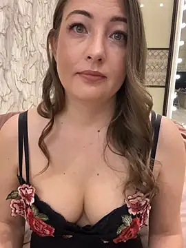 Snapshot of AnnaBri chatting on October 29, 2:10 am AnnaBri online show from October 29, 2:10 am