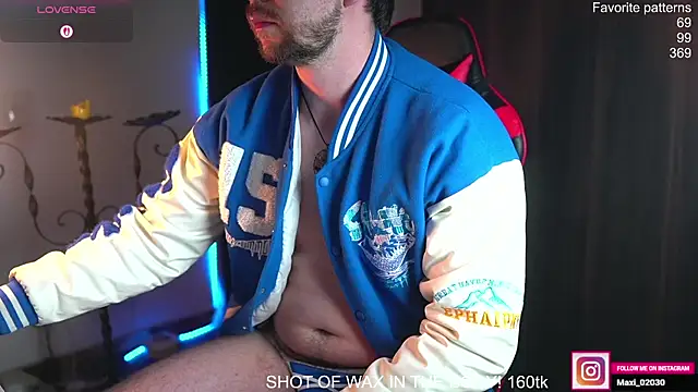 just maxii online show from April 12, 9:29 pm