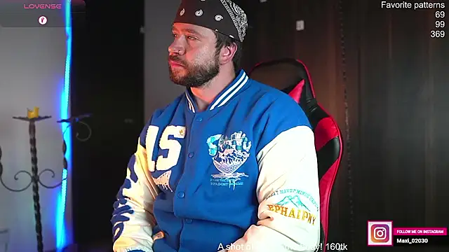 just maxii online show from February 17, 10:29 pm