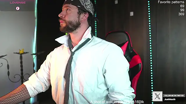 just maxii online show from February 18, 8:05 pm