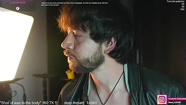 Snapshot of just_maxii chatting on November 4, 11:30 pm just maxii online show from November 4, 11:30 pm