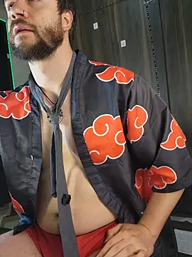 Snapshot of just_maxii chatting on November 29, 12:44 am just maxii online show from November 29, 12:44 am