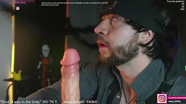 Snapshot of just_maxii chatting on November 1, 11:09 pm just maxii online show from November 1, 11:09 pm