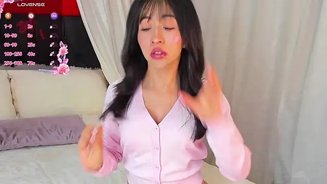 SophiaLiu online show from March 20, 1:17 am