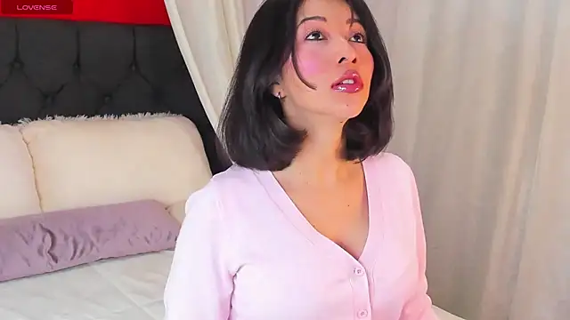 SophiaLiu online show from April 15, 1:22 am