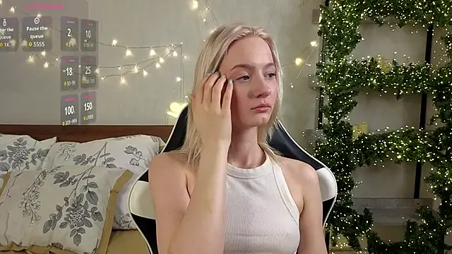 IdaValenti online show from March 7, 11:10 pm