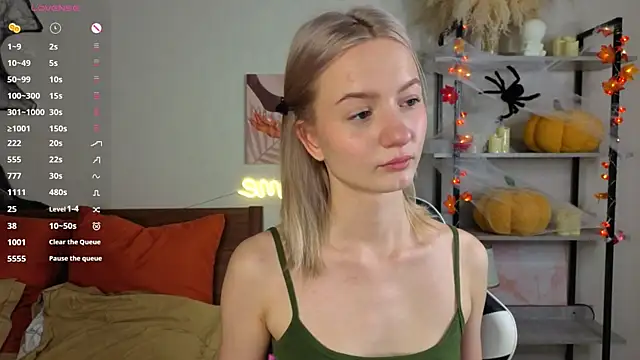 IdaValenti online show from November 6, 11:09 pm