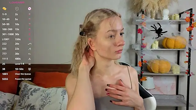 IdaValenti online show from November 7, 11:08 pm