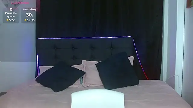 Cataleya hxc online show from January 14, 7:50 pm