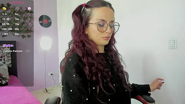 kassandra james online show from January 9, 1:02 pm