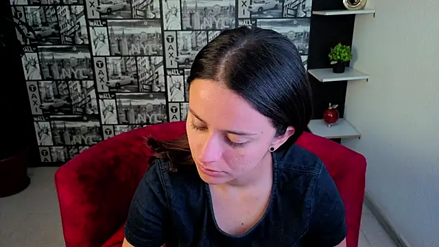 Snapshot of kassandra_james chatting on July 10, 1:33 pm kassandra james online show from July 10, 1:33 pm