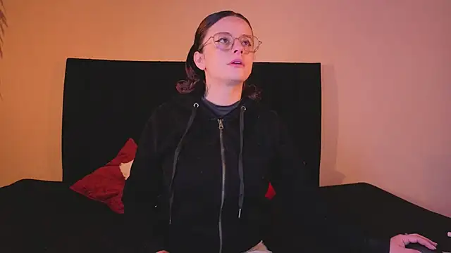 kassandra james online show from January 11, 1:12 am