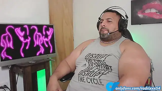 Snapshot of rodrix54 chatting on January 16, 9:08 pm rodrix54 online show from January 16, 9:08 pm