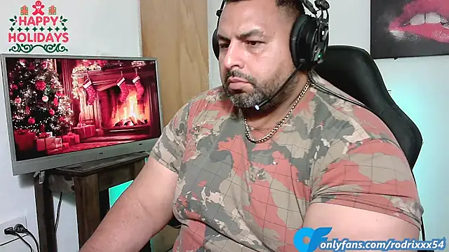 Snapshot of rodrix54 chatting on December 22, 12:39 am rodrix54 online show from December 22, 12:39 am