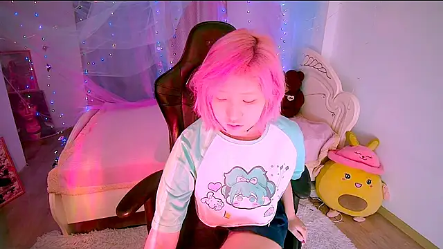 Akemilun online show from November 13, 9:02 am