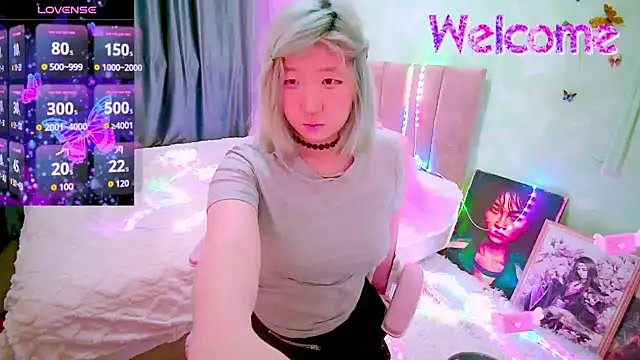 Akemilun online show from March 3, 4:14 pm