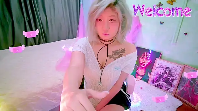 Akemilun online show from March 7, 5:29 pm