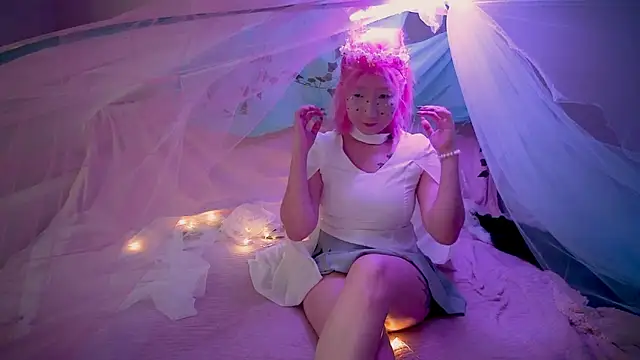 Akemilun online show from October 31, 1:52 pm