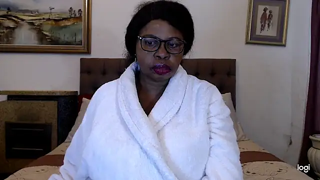 OmegaLipps online show from April 28, 5:45 am