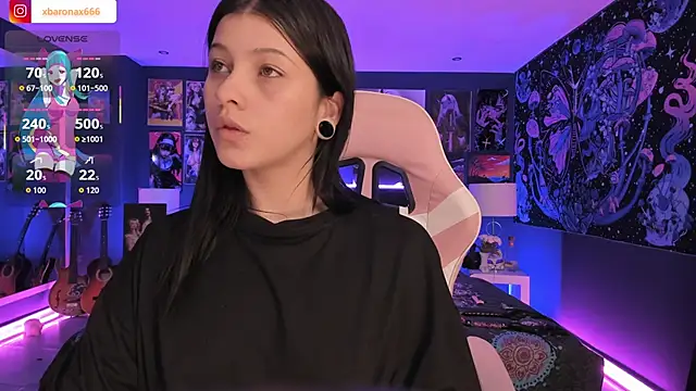 Snapshot of LanaKyutt chatting on September 18, 10:35 pm LanaKyutt online show from September 18, 10:35 pm