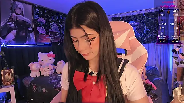 Snapshot of LanaKyutt chatting on February 25, 9:53 am LanaKyutt online show from February 25, 9:53 am