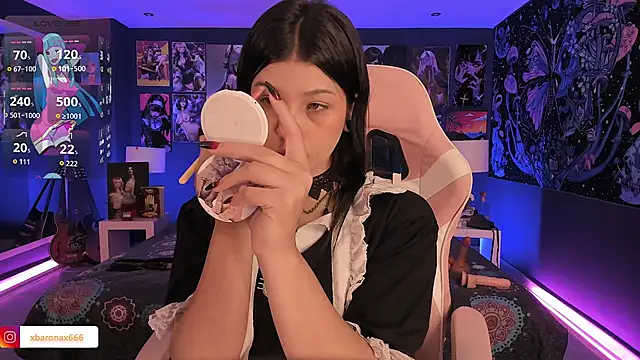 Snapshot of LanaKyutt chatting on November 19, 2:06 pm LanaKyutt online show from November 19, 2:06 pm