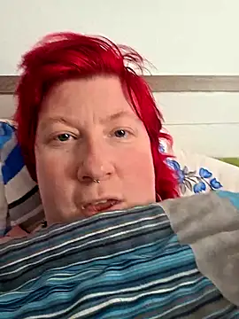 dieGeile0411 online show from April 8, 1:34 pm