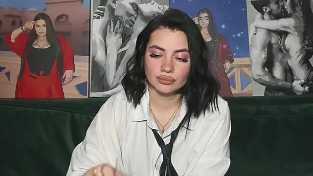 Nikki Kardashian online show from September 8, 8:30 pm