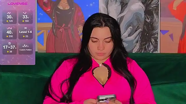 Nikki Kardashian online show from December 21, 1:58 am