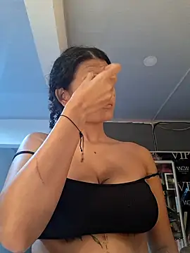 Snapshot of _frida1 chatting on September 30, 12:55 pm frida1 online show from September 30, 12:55 pm