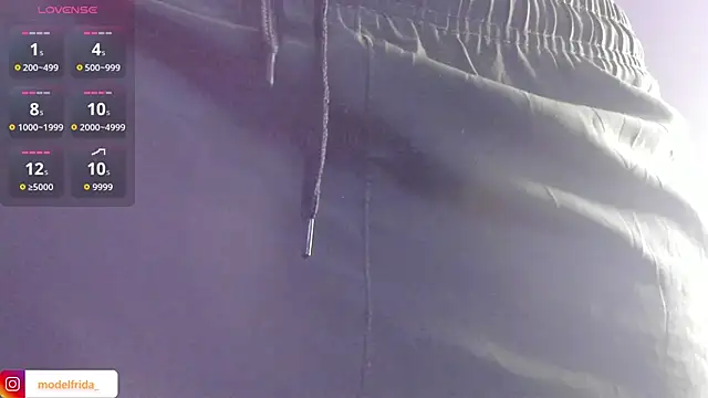 Snapshot of _frida1 chatting on November 17, 12:53 pm frida1 online show from November 17, 12:53 pm