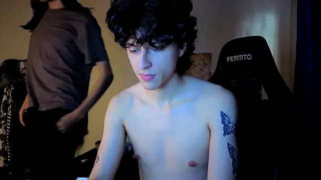 angelitofemboy online show from December 3, 9:36 pm