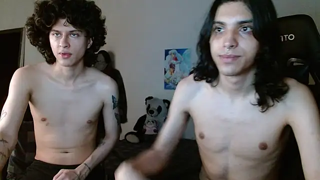 Snapshot of angelitofemboy chatting on December 11, 2:52 am angelitofemboy online show from December 11, 2:52 am