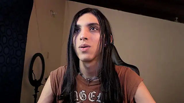angelitofemboy online show from April 18, 5:10 am