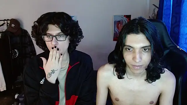 Snapshot of angelitofemboy chatting on December 6, 12:55 pm angelitofemboy online show from December 6, 12:55 pm