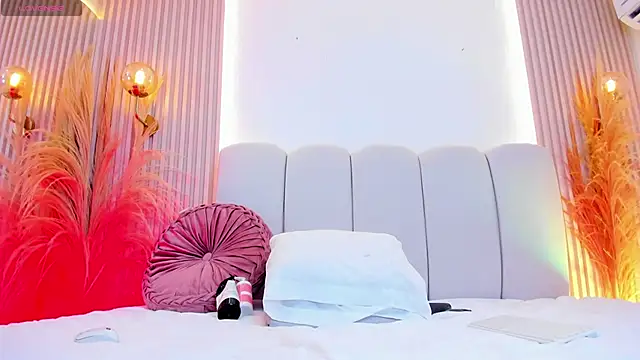 carolriveraa  online show from November 22, 9:02 pm