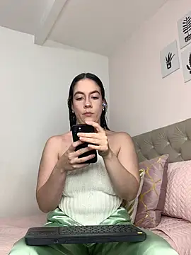 ImAlicee online show from January 13, 10:35 pm