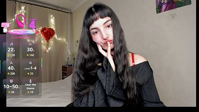 AishaGold online show from March 30, 9:05 pm