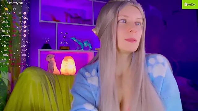 Flash Summer online show from December 1, 11:00 am