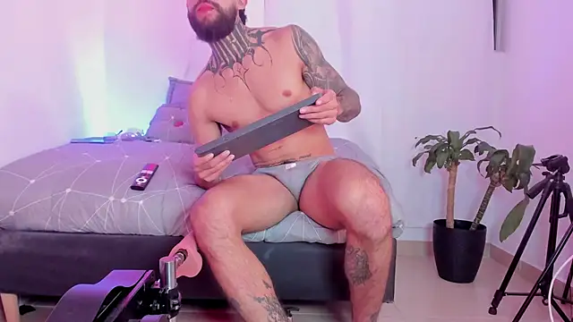 Apolo Bianco  online show from January 14, 6:39 am