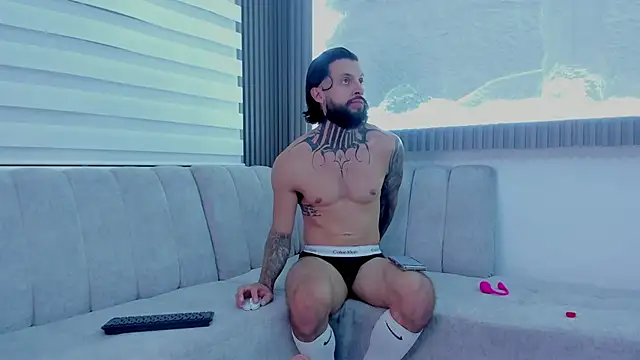 Apolo Bianco  online show from October 18, 5:31 am