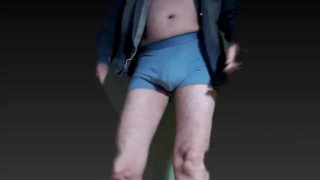 juanpalmox online show from December 2, 7:04 pm