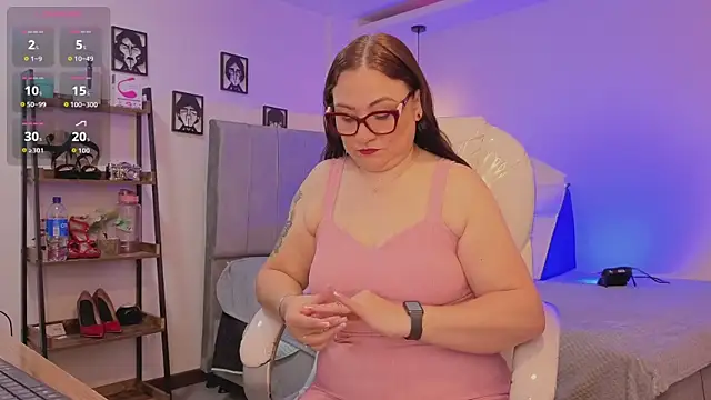 Snapshot of lady_nylon_ chatting on November 24, 11:21 am lady nylon online show from November 24, 11:21 am