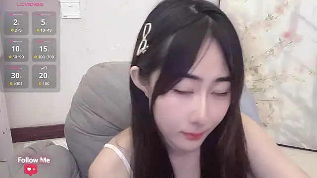 qiqi-- online show from May 21, 4:32 am