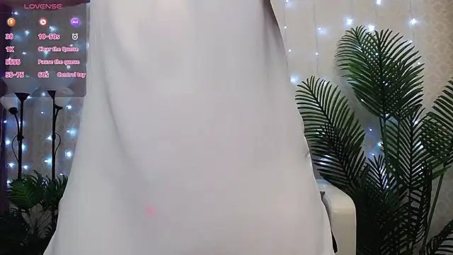 Camelia Lillie online show from March 28, 12:11 am