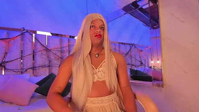 ari monet online show from October 28, 11:42 am