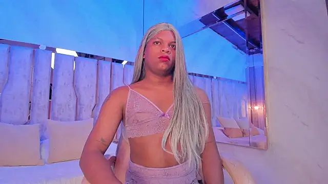 ari monet online show from April 15, 11:38 am