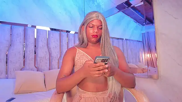 ari monet online show from May 5, 3:09 am